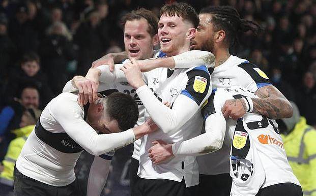 球探体育-传奇前锋或变埃弗顿救星 当主帅的鲁尼是何水平？