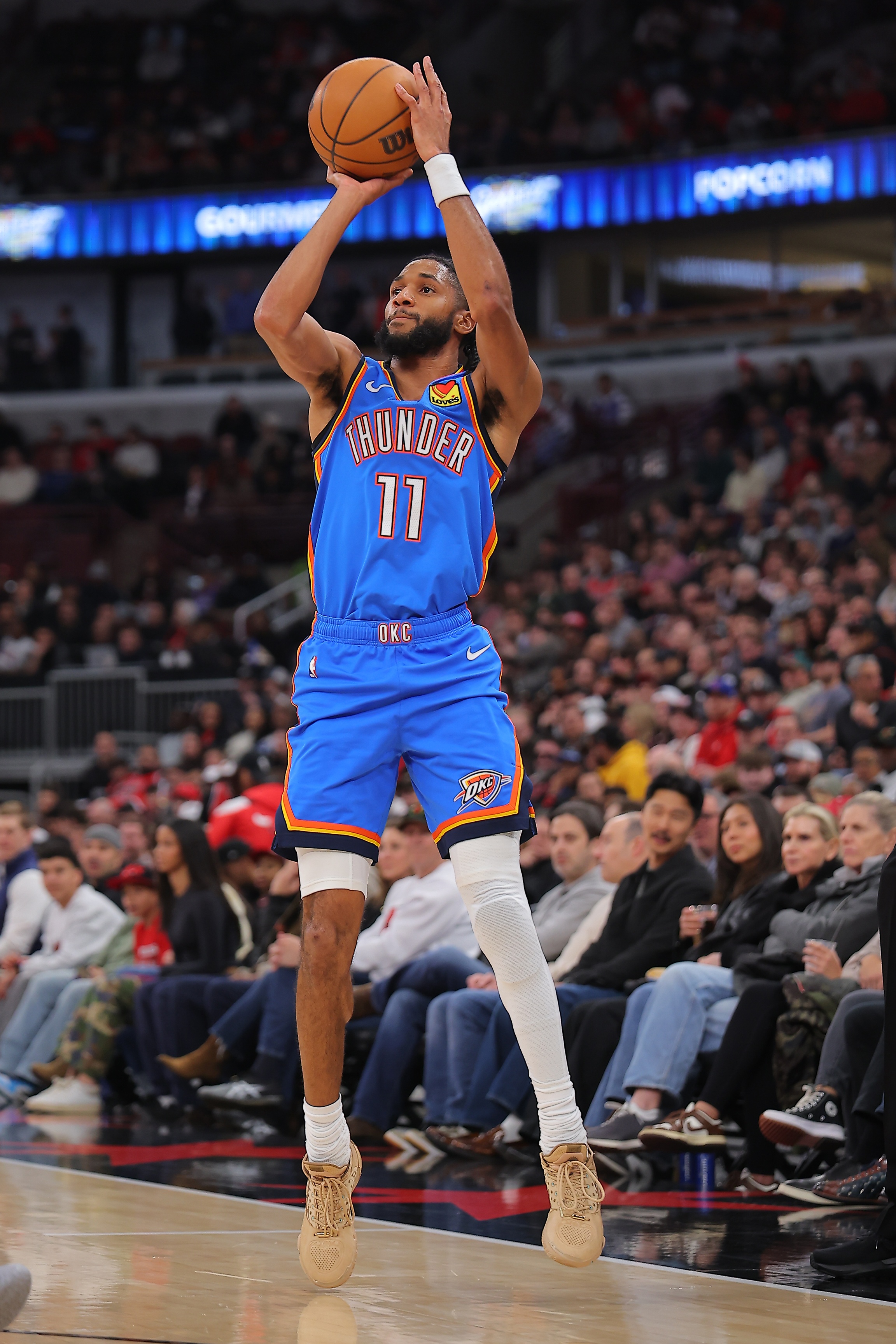 球探体育即时比分比分-防守基本盘截然不同!雷霆点名东&里&肯纳德 湖人解不了还啃不动